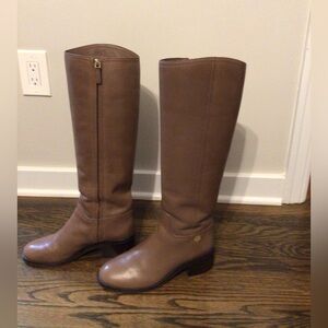 Tory Burch Fulton topo brown tall boot